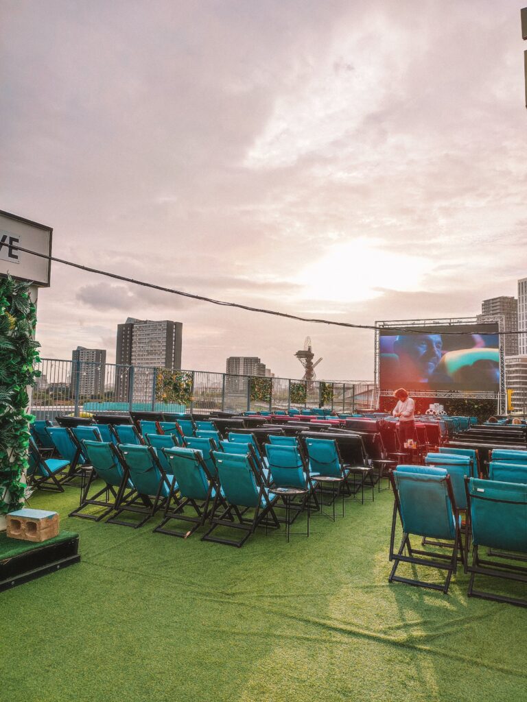 Rooftop Cinema in Stratford, Londen