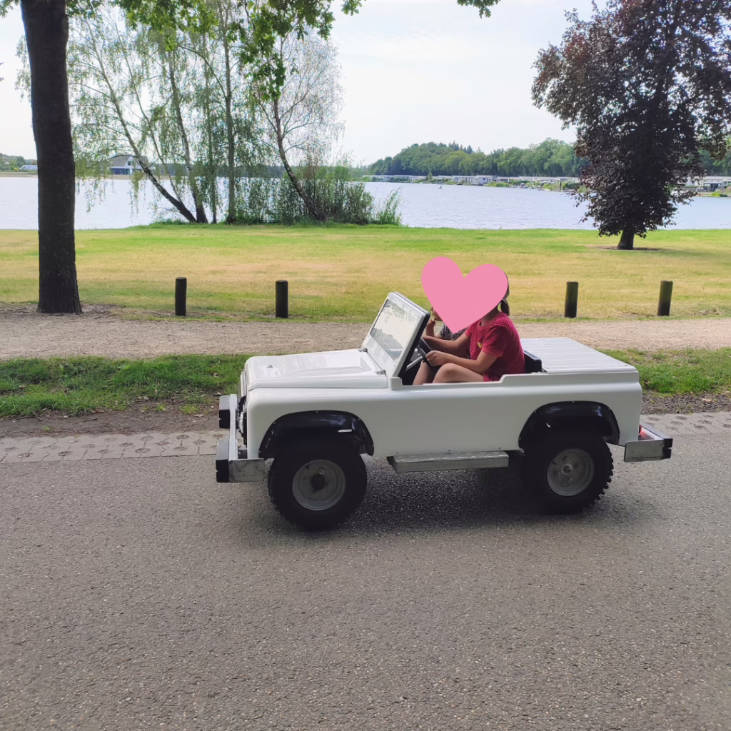 Met een autootje op Roompot Klein Vink